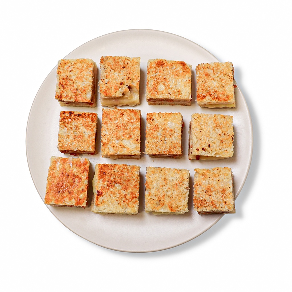 White Cheddar Grilled Cheese With Bacon Onion Jam 12ea